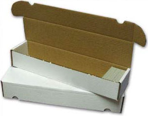 930 Count Trading Card Box